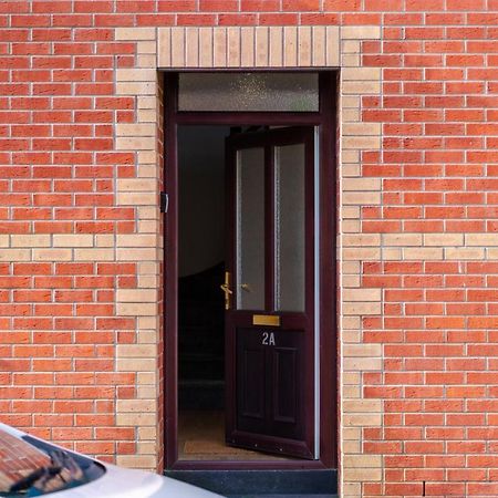 Stayright- 2 Bedroom House, Centrally Located & Close Walk To City Centre Cardiff Exteriör bild