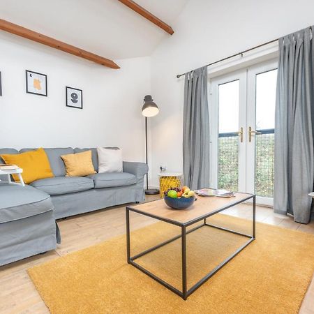 Stayright- 2 Bedroom House, Centrally Located & Close Walk To City Centre Cardiff Exteriör bild