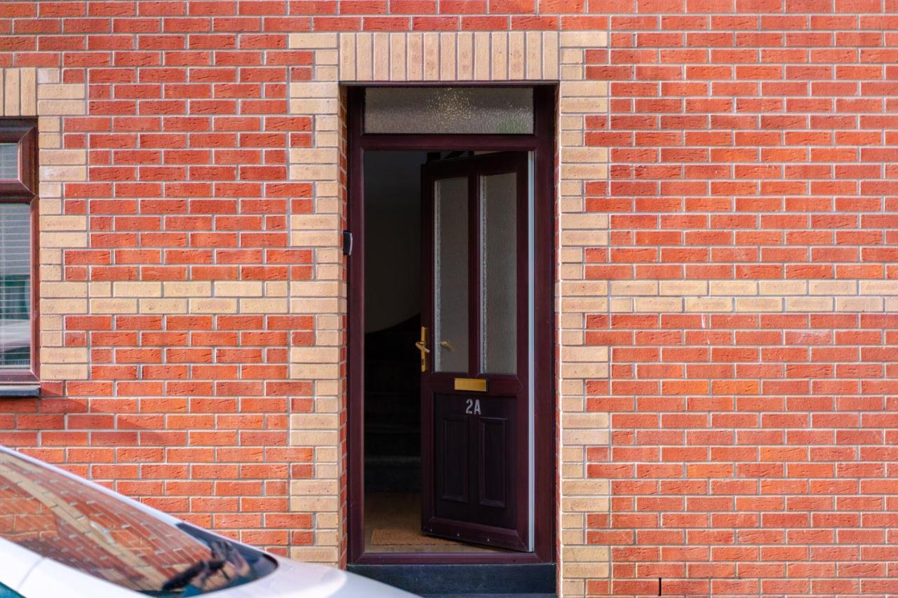 Stayright- 2 Bedroom House, Centrally Located & Close Walk To City Centre Cardiff Exteriör bild