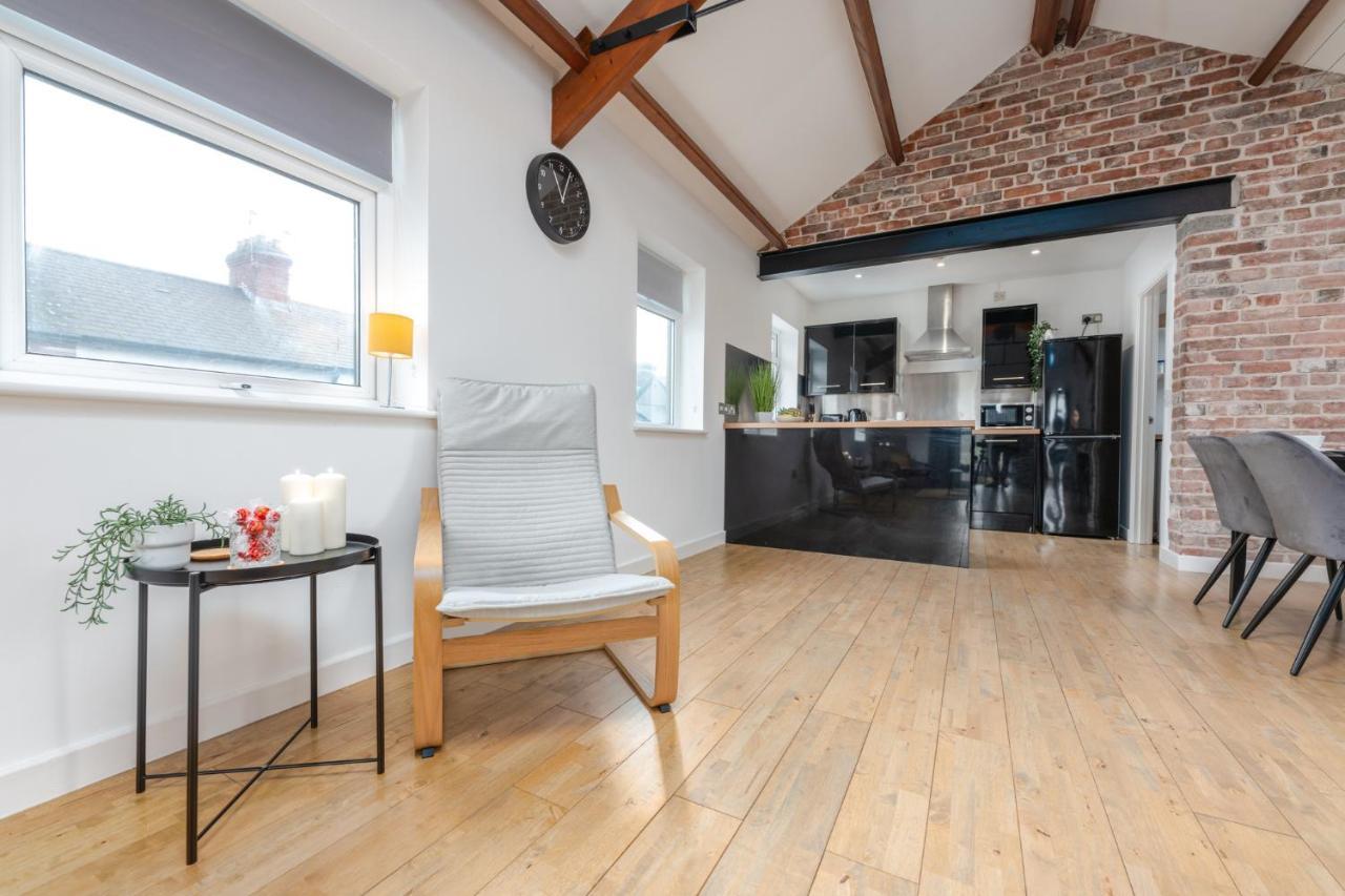 Stayright- 2 Bedroom House, Centrally Located & Close Walk To City Centre Cardiff Exteriör bild