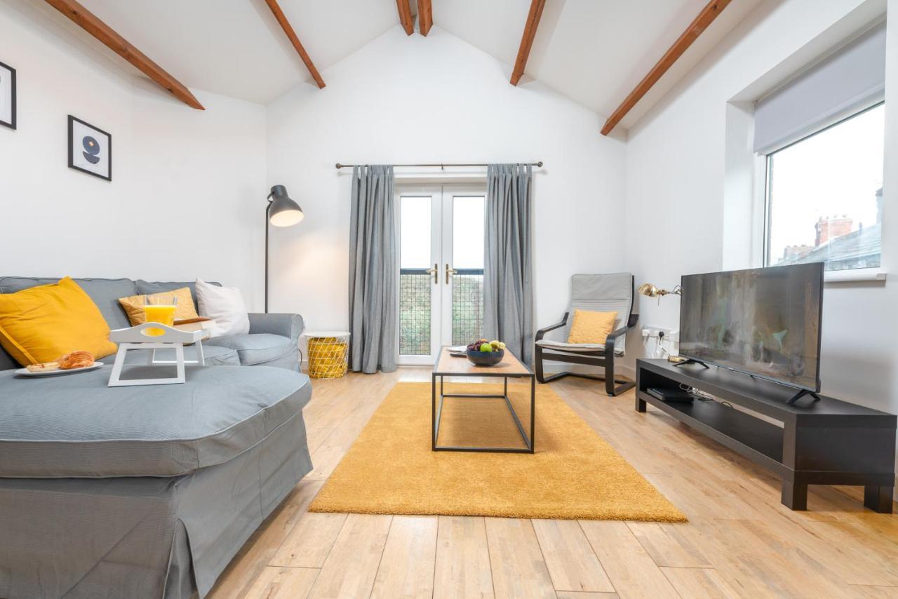 Stayright- 2 Bedroom House, Centrally Located & Close Walk To City Centre Cardiff Exteriör bild