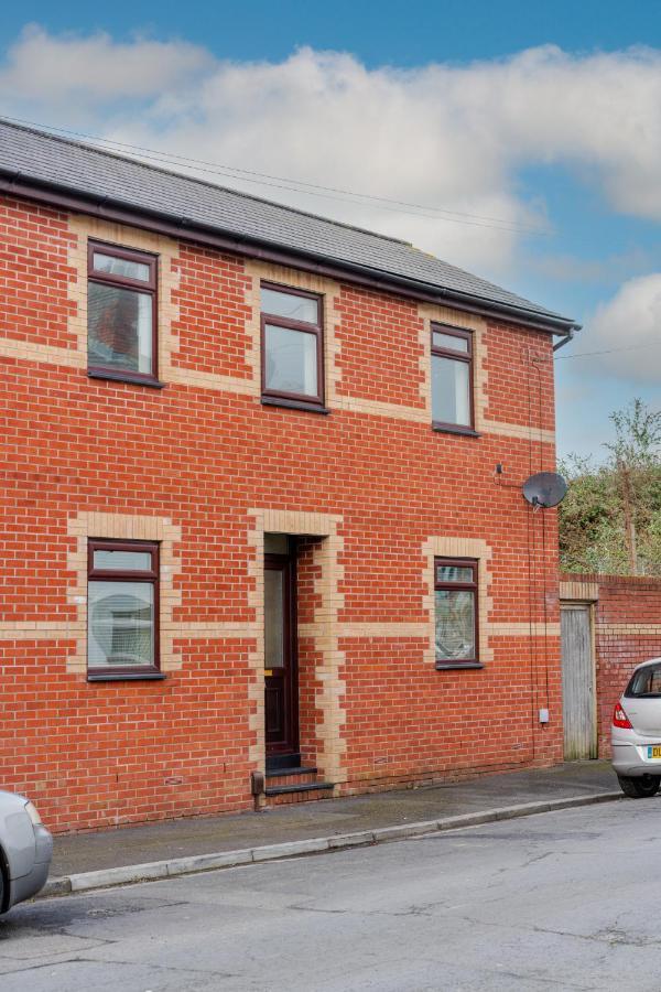 Stayright- 2 Bedroom House, Centrally Located & Close Walk To City Centre Cardiff Exteriör bild